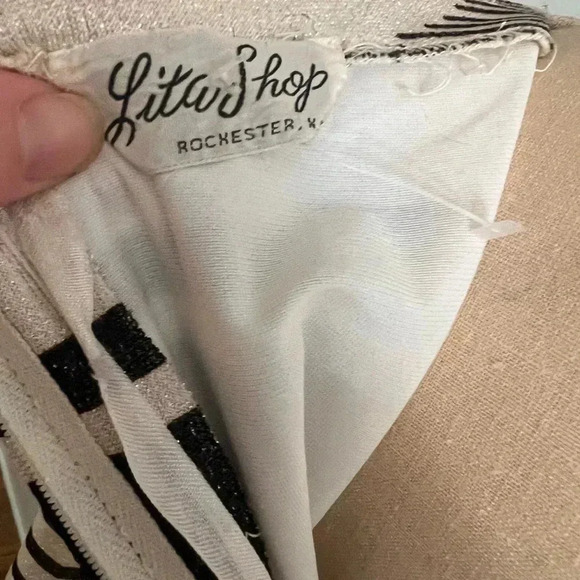 Travilla patterned metallic long sleeved maxi dress abstract chevron stripes - Picture 9 of 11